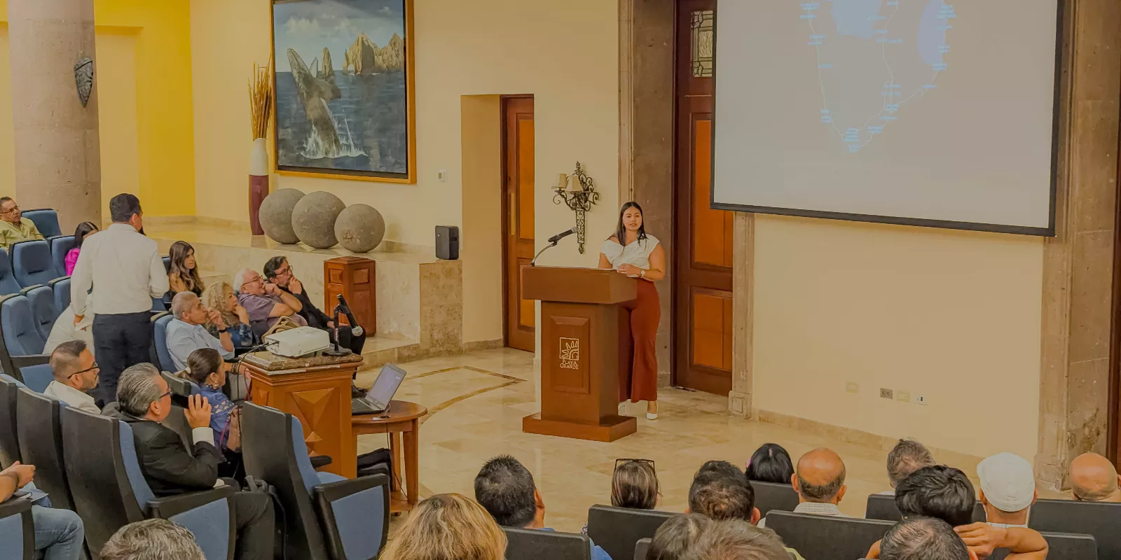Tu Casa Cabo real estate team presenting local market expertise to Los Cabos property buyers